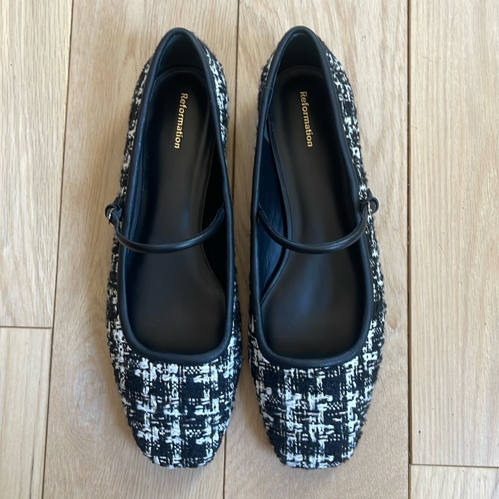 Reformation Charlie Ballet Flat Black / White Tweed - Size 10.5